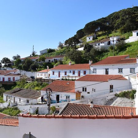 Hillside 2 Aljezur Old Town Guest House Exterior photo